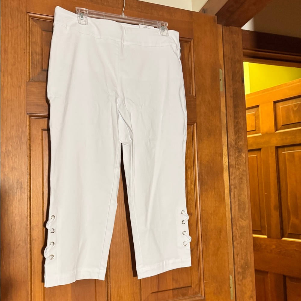 JM Collection White Capris with Lace-Up Detail